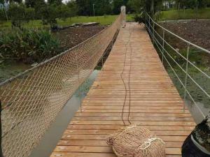 木質吊橋